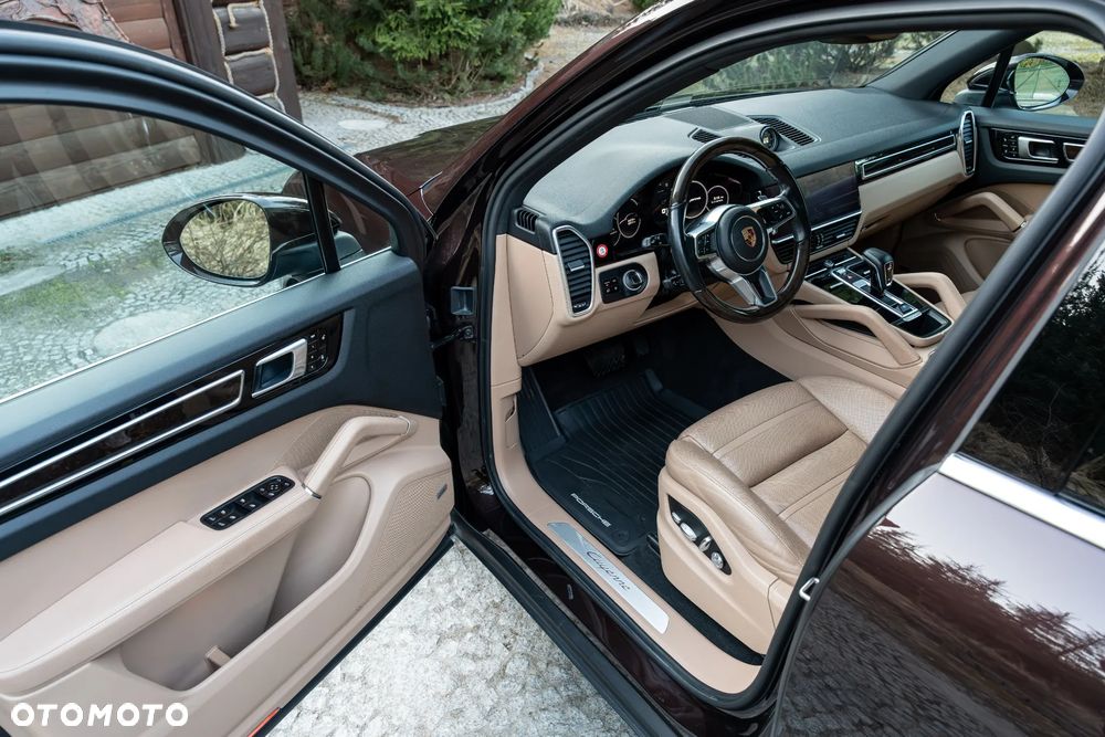 Porsche Cayenne Standard - 22