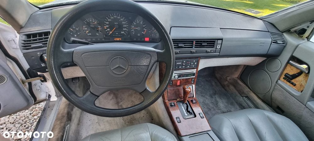 Mercedes-Benz SL - 21