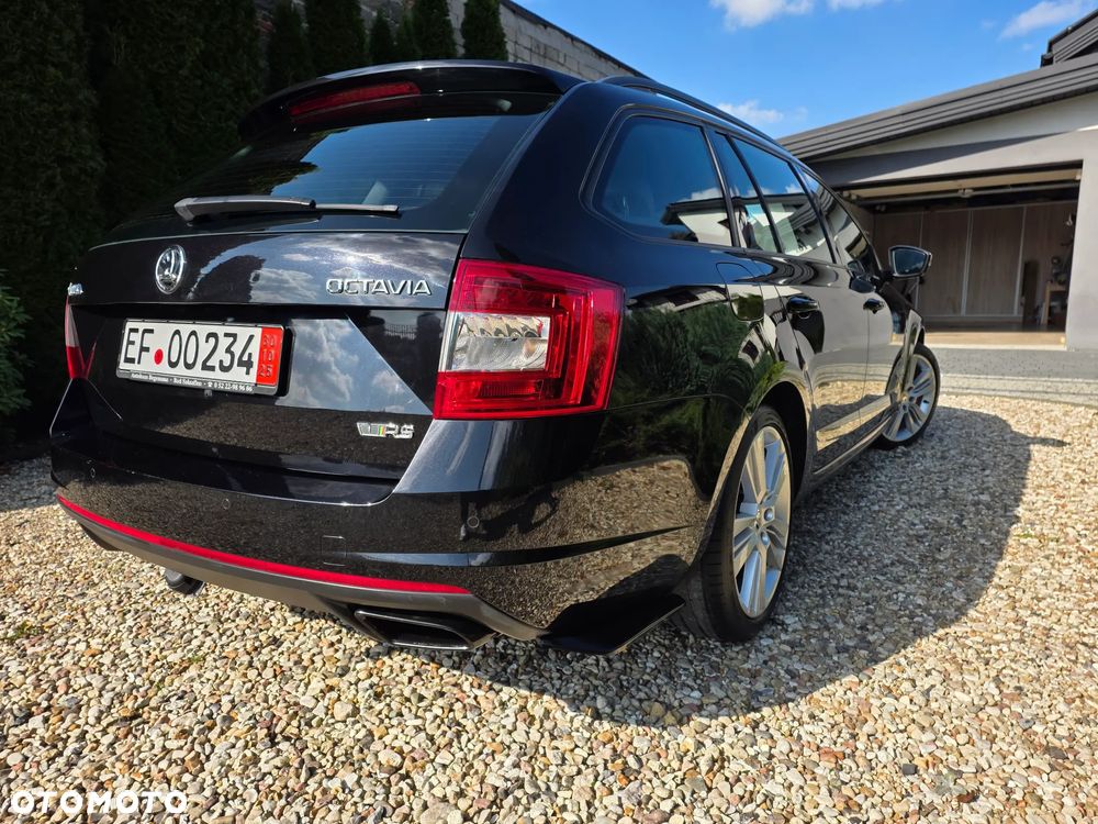 Skoda Octavia 2.0 TDI DSG RS - 8