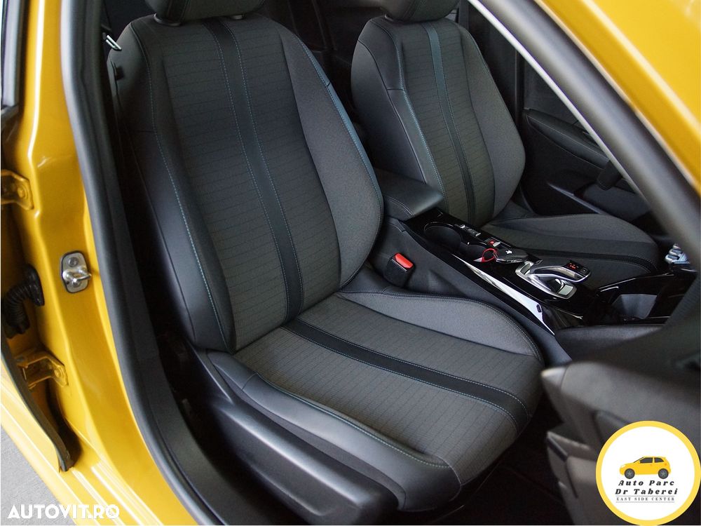 Peugeot 208 PureTech 100 EAT8 Allure Pack - 26