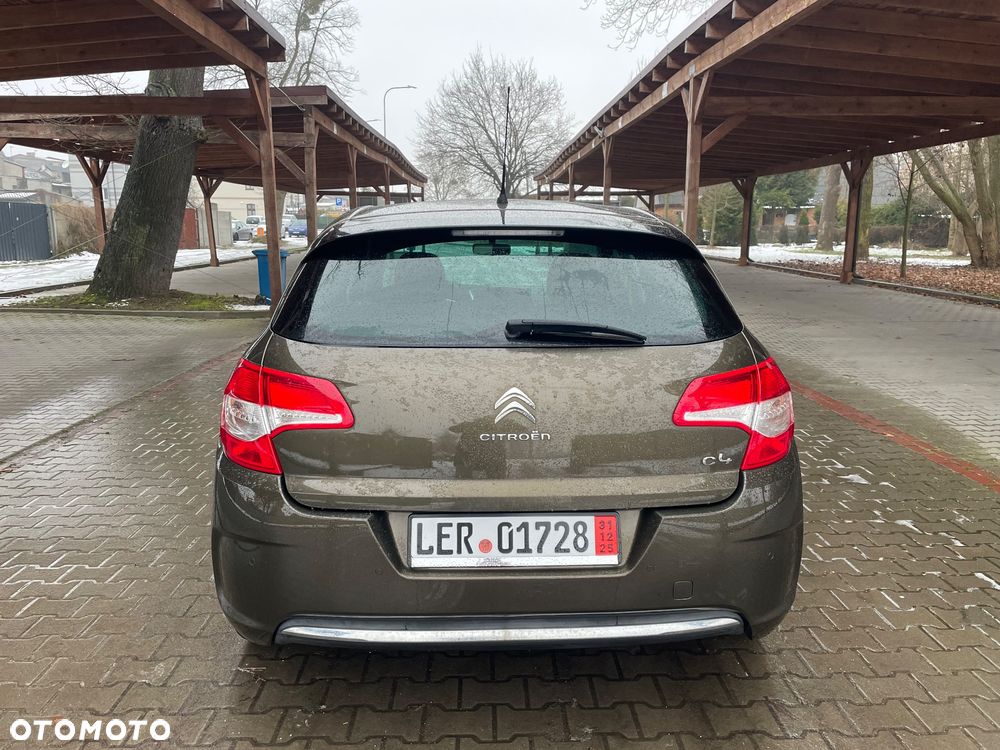 Citroën C4 HDi 110 Exclusive - 6