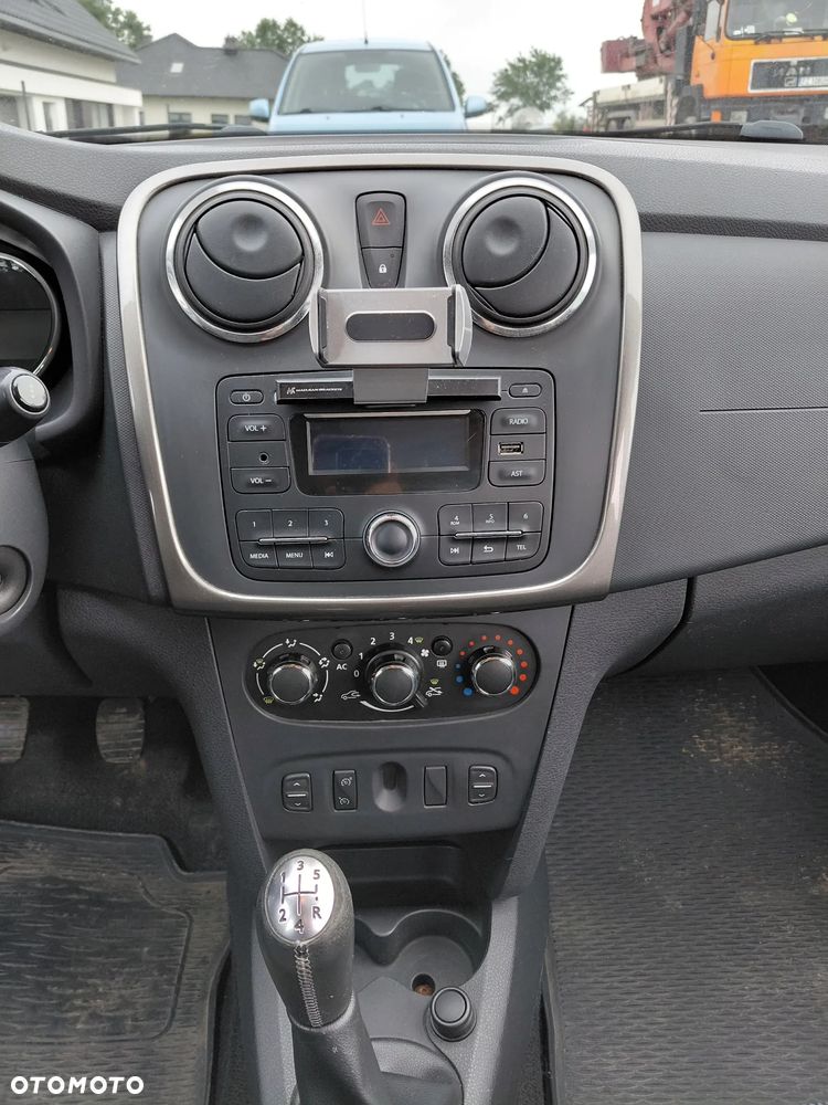 Dacia Sandero 0.9 TCe Laureate - 14