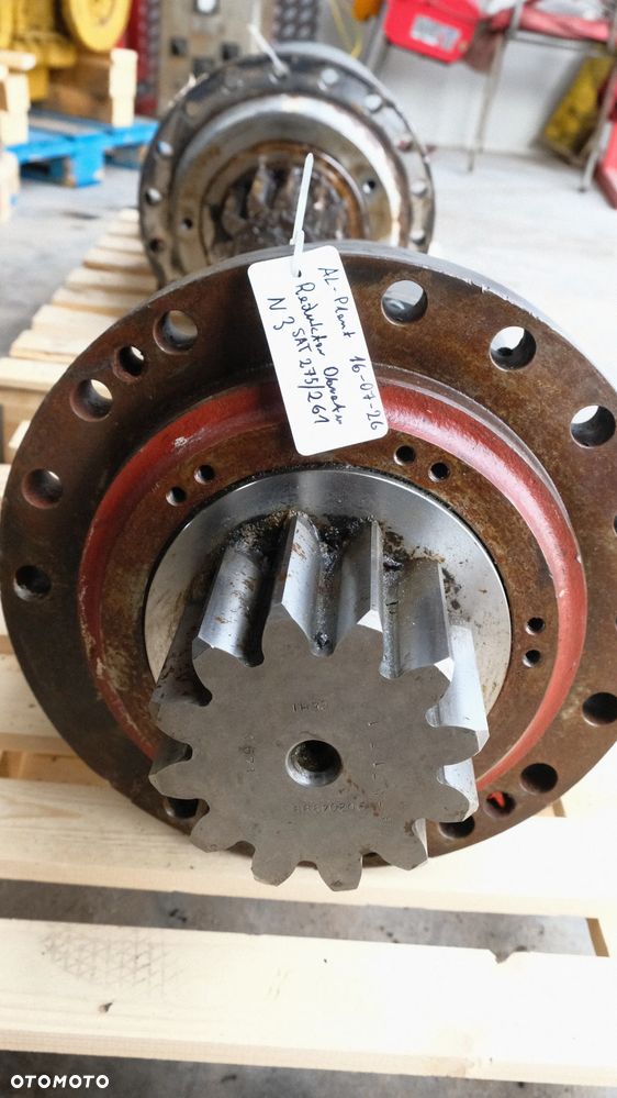 reduktor obrotu SAT 215/251 do koparki liebherr A314,A316 ,R313,R317 R 900,R902 - 2