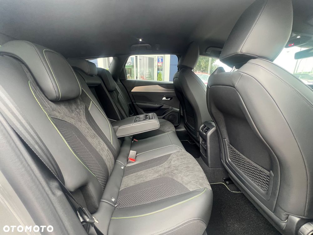 Peugeot 308 1.5 BlueHDi GT Exclusive S&S EAT8 - 17