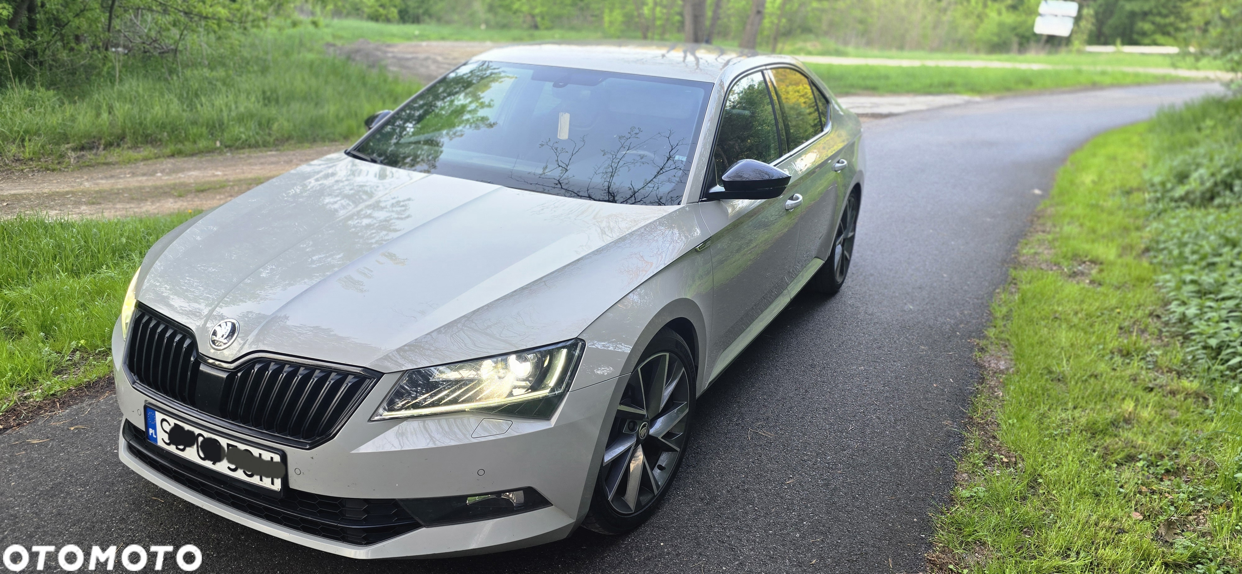 Skoda Superb 2.0 TDI Sportline DSG - 10