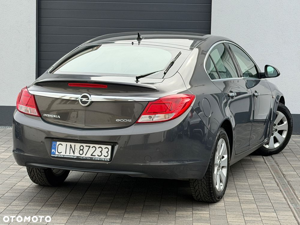 Opel Insignia - 32