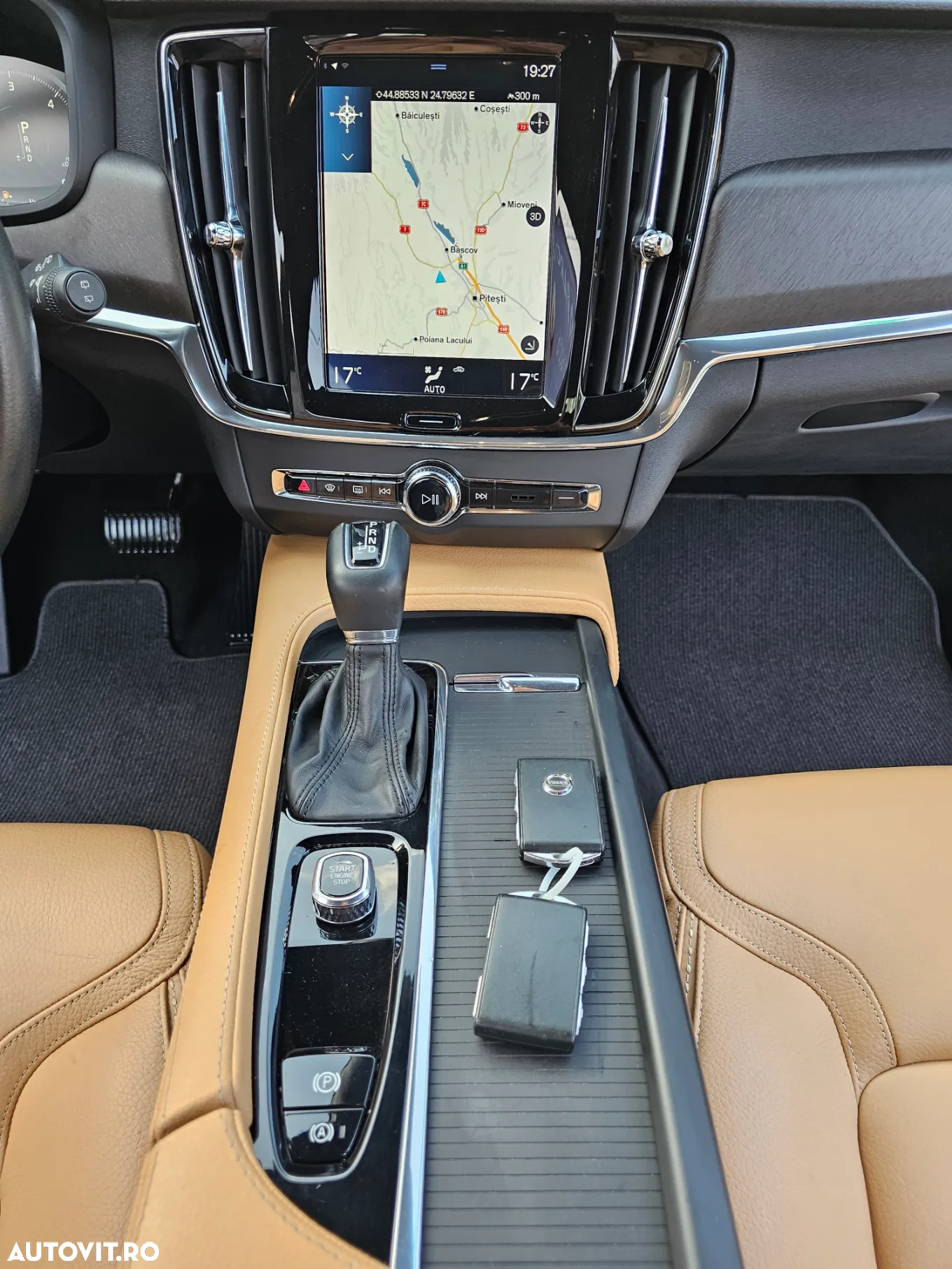 Volvo V90 Cross Country D4 AWD Geartronic Pro - 33
