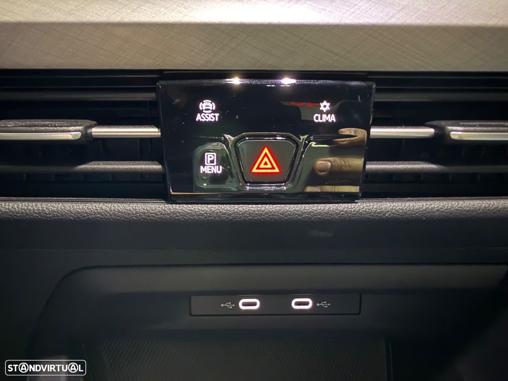 VW Golf 1.0 TSI Sportline - 25