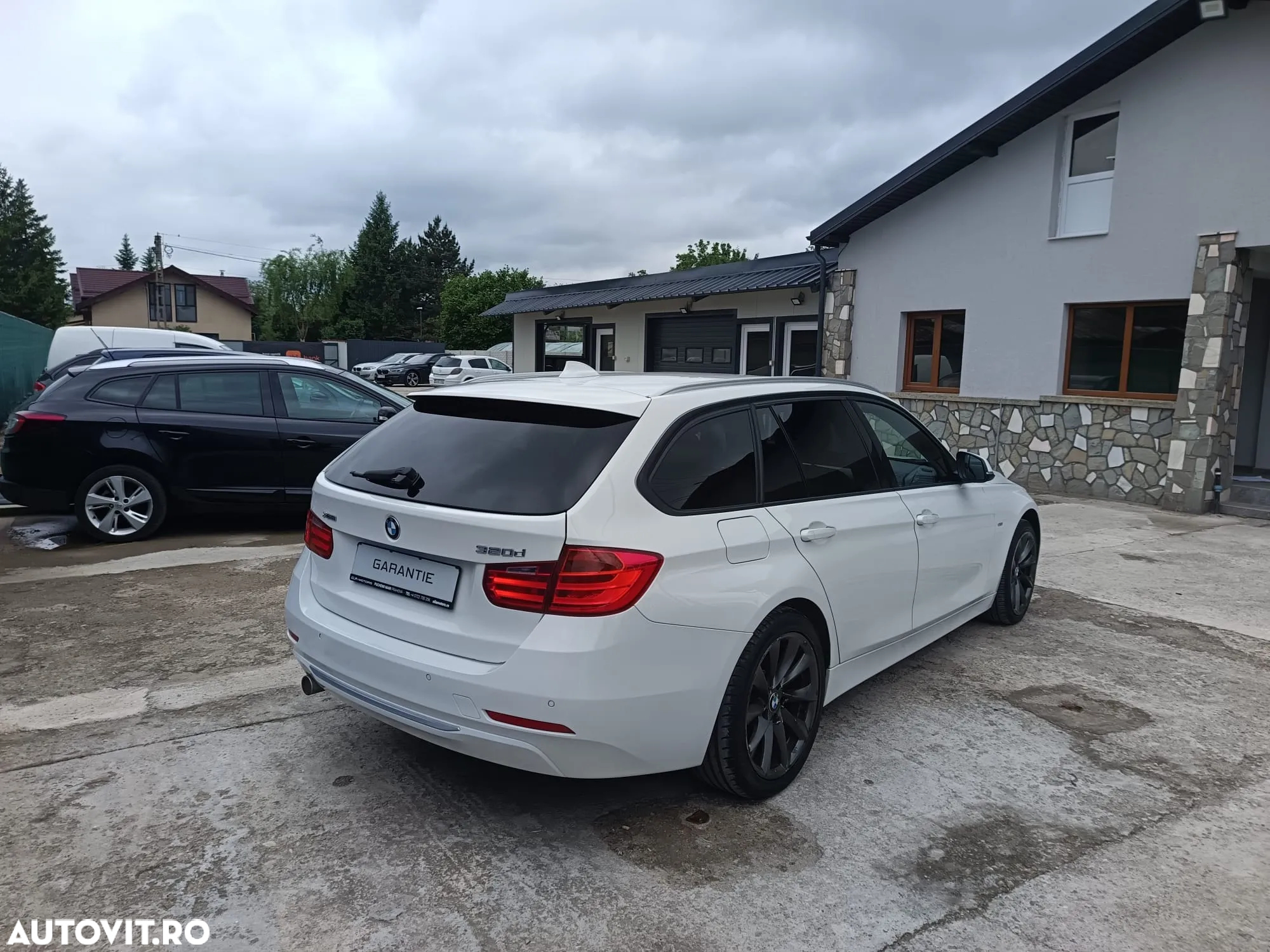 BMW Seria 3 320d Touring xDrive Sport-Aut. - 7
