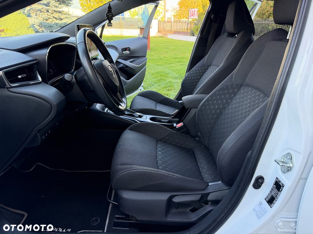 Toyota Corolla 1.8 Hybrid Comfort - 27