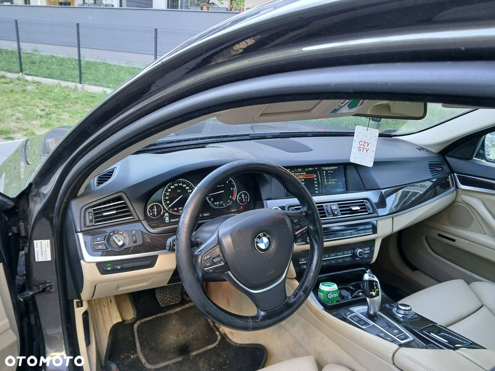 BMW Seria 5 530d xDrive - 5
