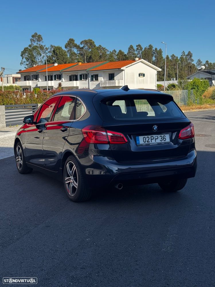 BMW 216 Active Tourer d Line Luxury - 4
