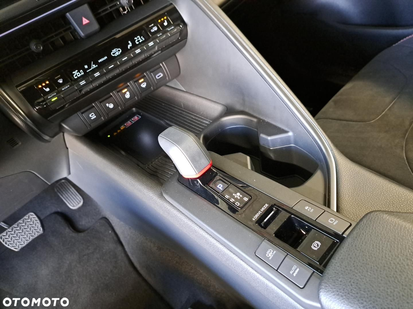 Toyota C-HR - 25