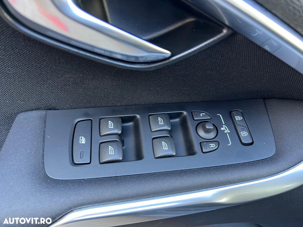 Volvo V40 D2 Geartronic Momentum - 13