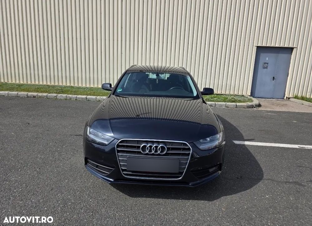 Audi A4 Limuzina 2.0 TDI DPF multitronic Attraction - 3