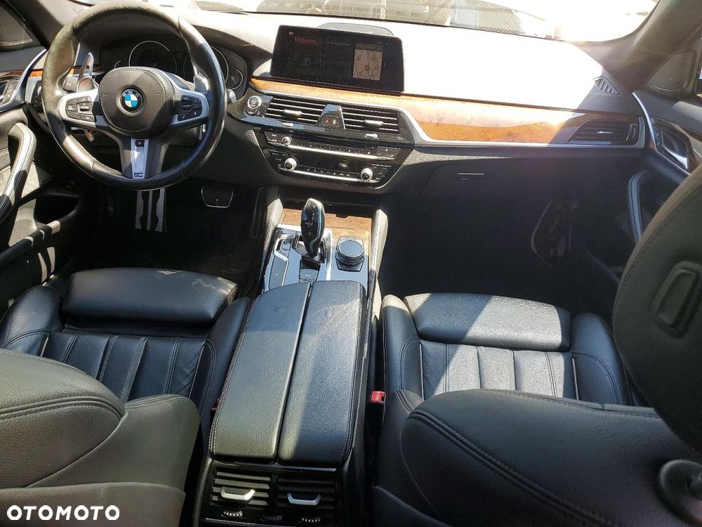 BMW Seria 5 540i xDrive Sport - 7