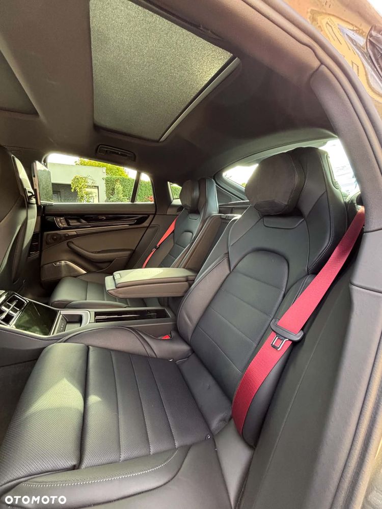 Porsche Panamera 4S E-Hybrid PHEV - 5