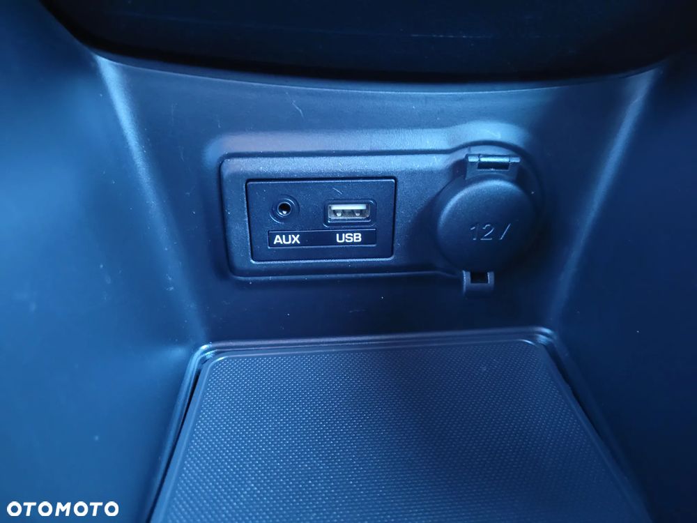 Hyundai ix20 1.4 blue YES - 29