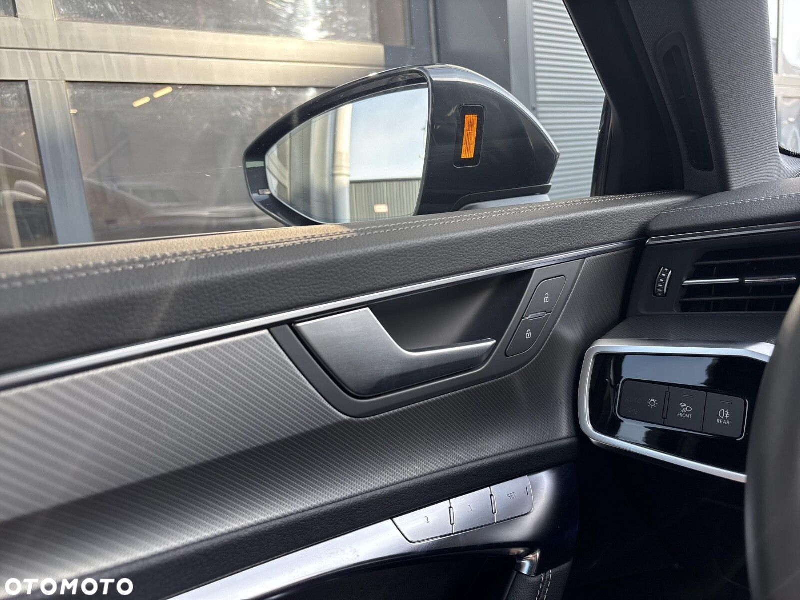 Audi A6 Allroad - 24