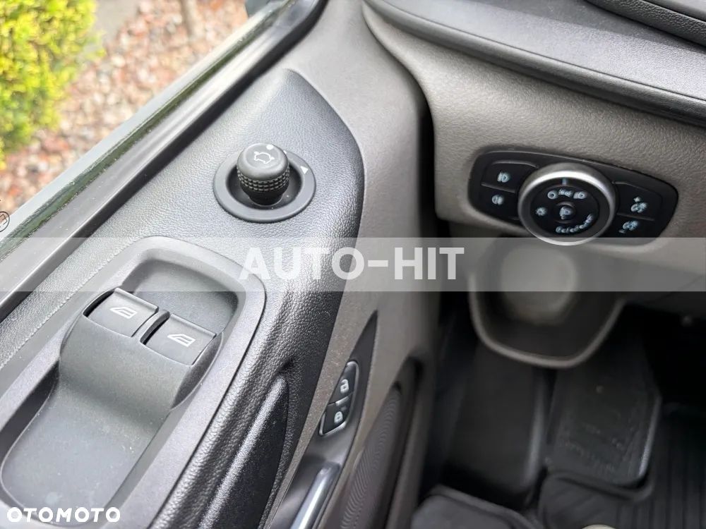 Ford Transit - 28
