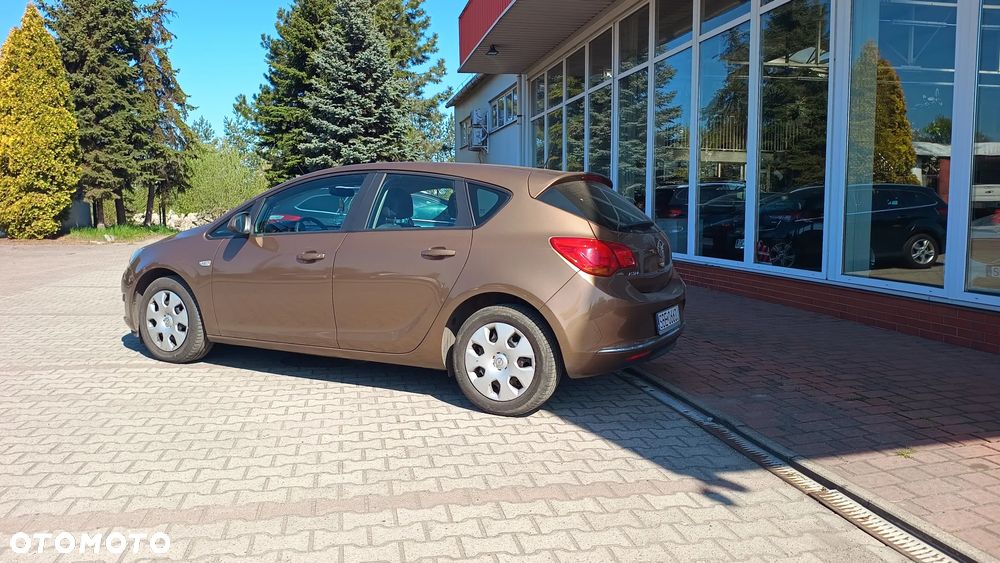 Opel Astra 1.4 T Enjoy EU6 - 5