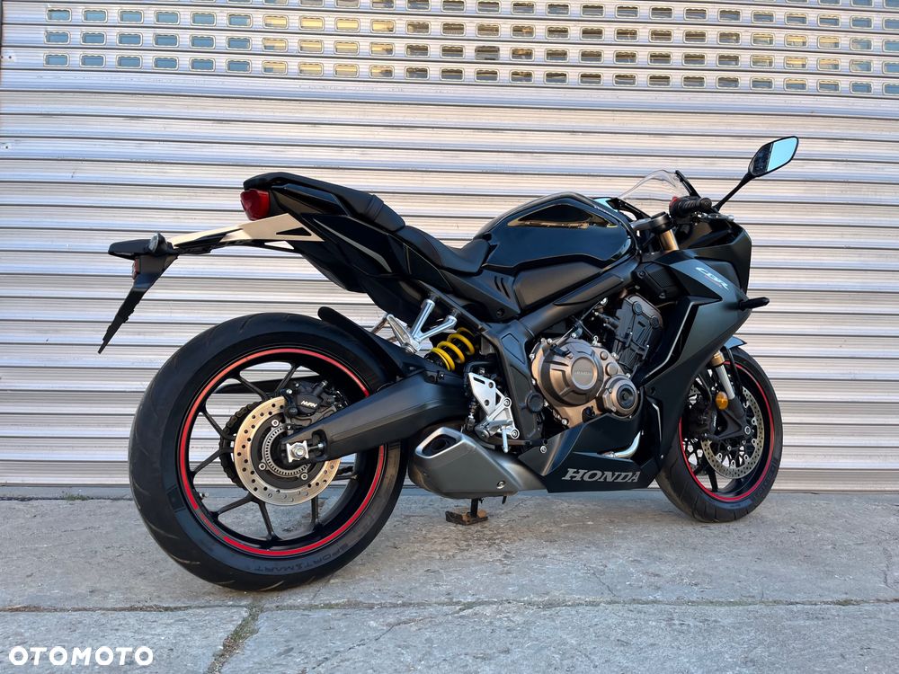 Honda CBR - 7