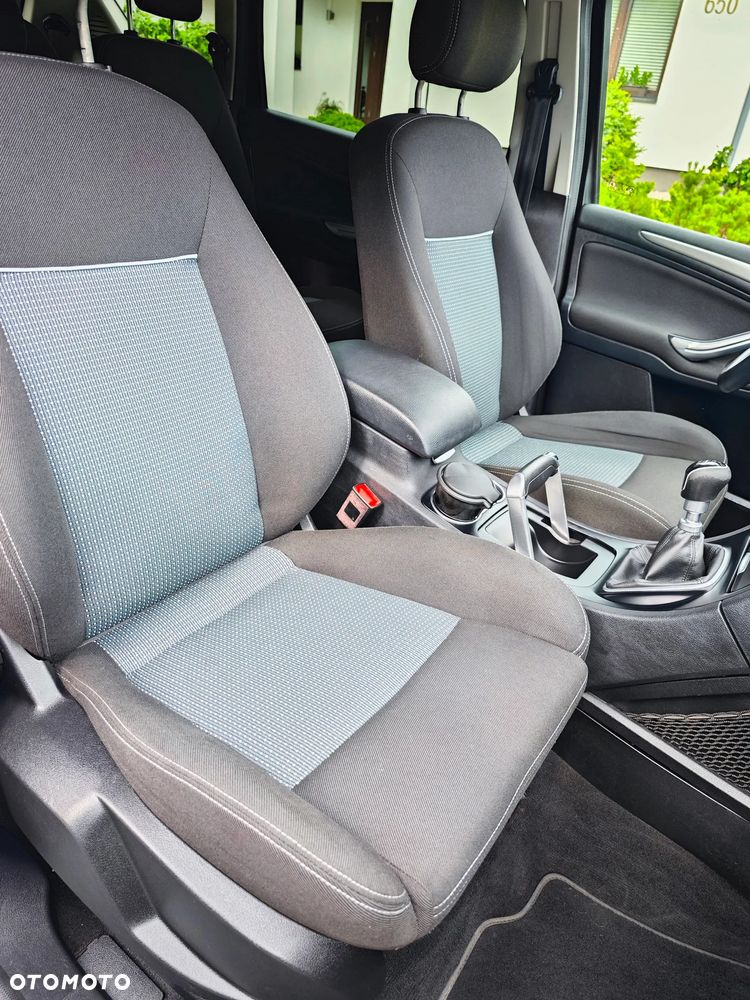 Ford S-Max 2.0 TDCi Ambiente - 22