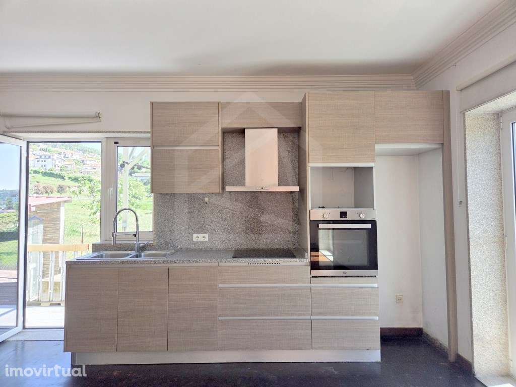 Moradia geminada T4 Em Felgueiras - Grande imagem: 2/58