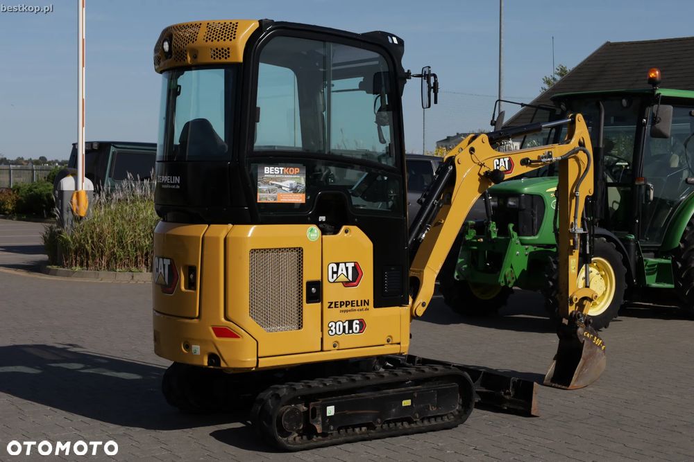 Caterpillar 301,6 - 4
