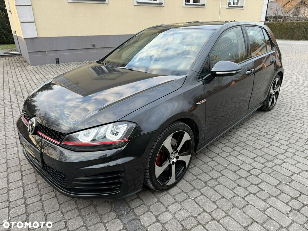 Volkswagen Golf 2.0 TSI BMT GTI Performance DSG - 2