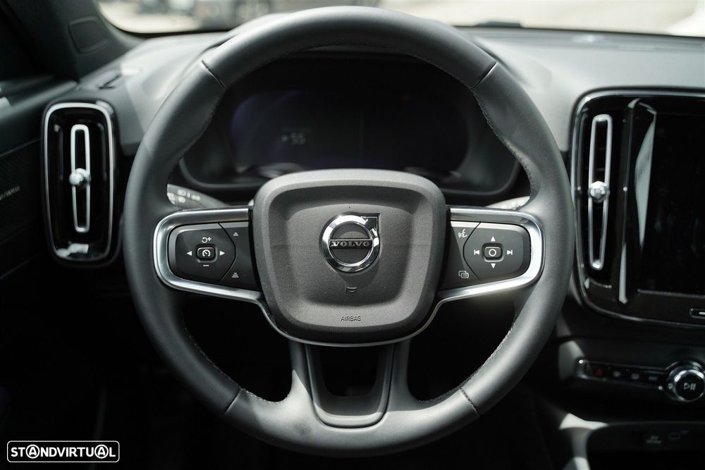 Volvo EX40 82 kWh Single Motor Extended Range Plus - 21
