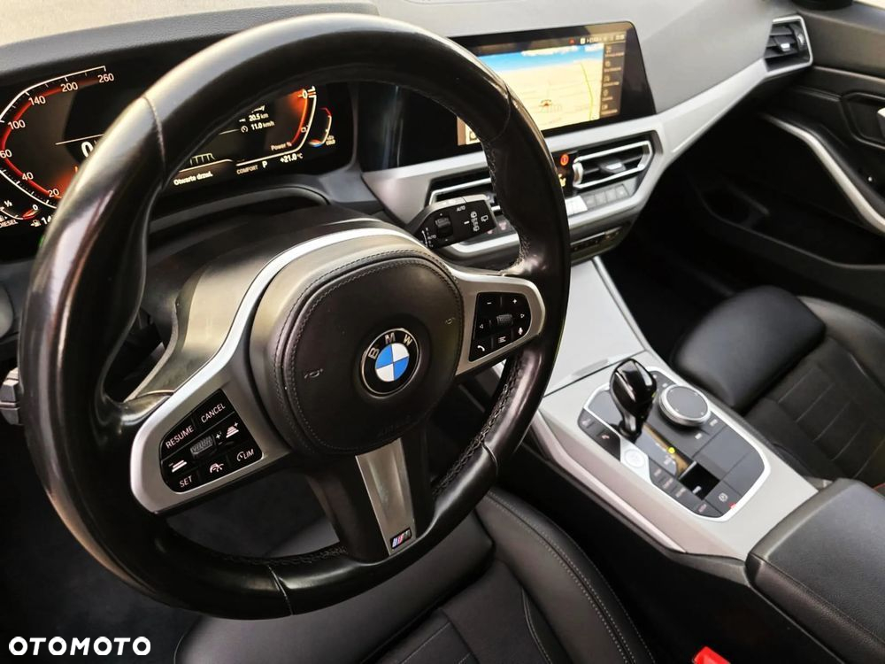 BMW Seria 3 318d Touring Advantage - 2