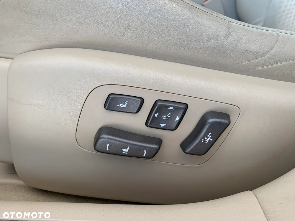 Lexus LS 460 Prestige - 30