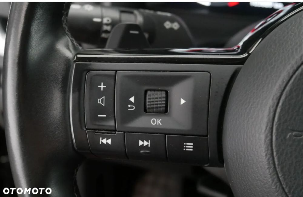 Nissan Qashqai 1.3 DIG-T N-Connecta DCT - 19