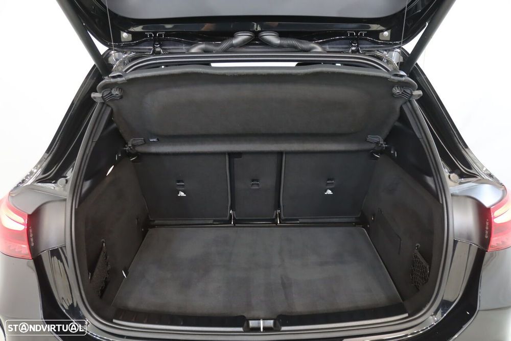 Mercedes-Benz GLA 250 e AMG Line - 18