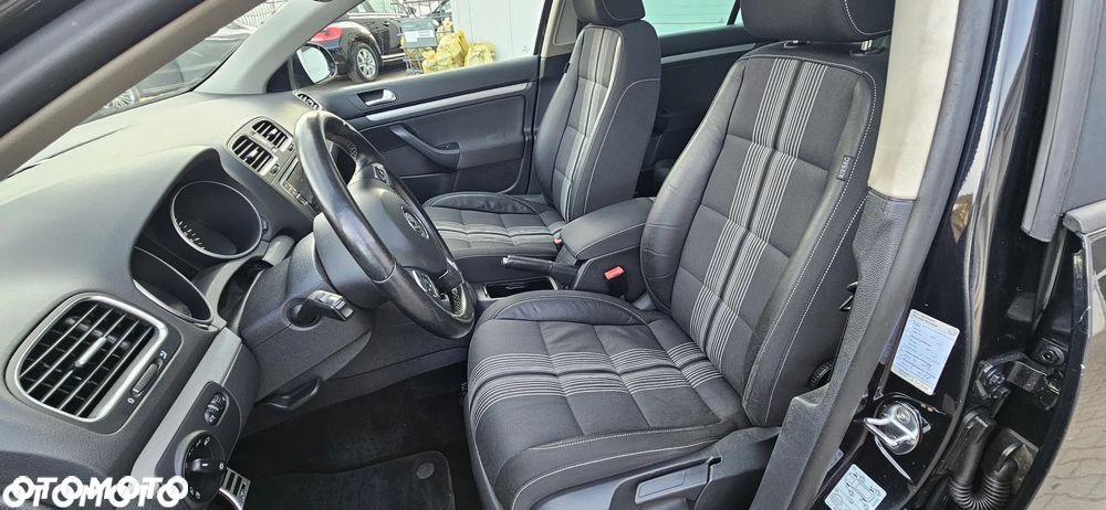 Volkswagen Golf 1.6 TDI DPF BlueMotion Technology MATCH - 8