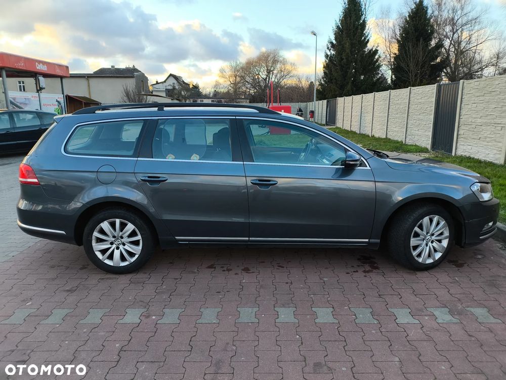 Volkswagen Passat 1.6 TDI Comfortline - 3