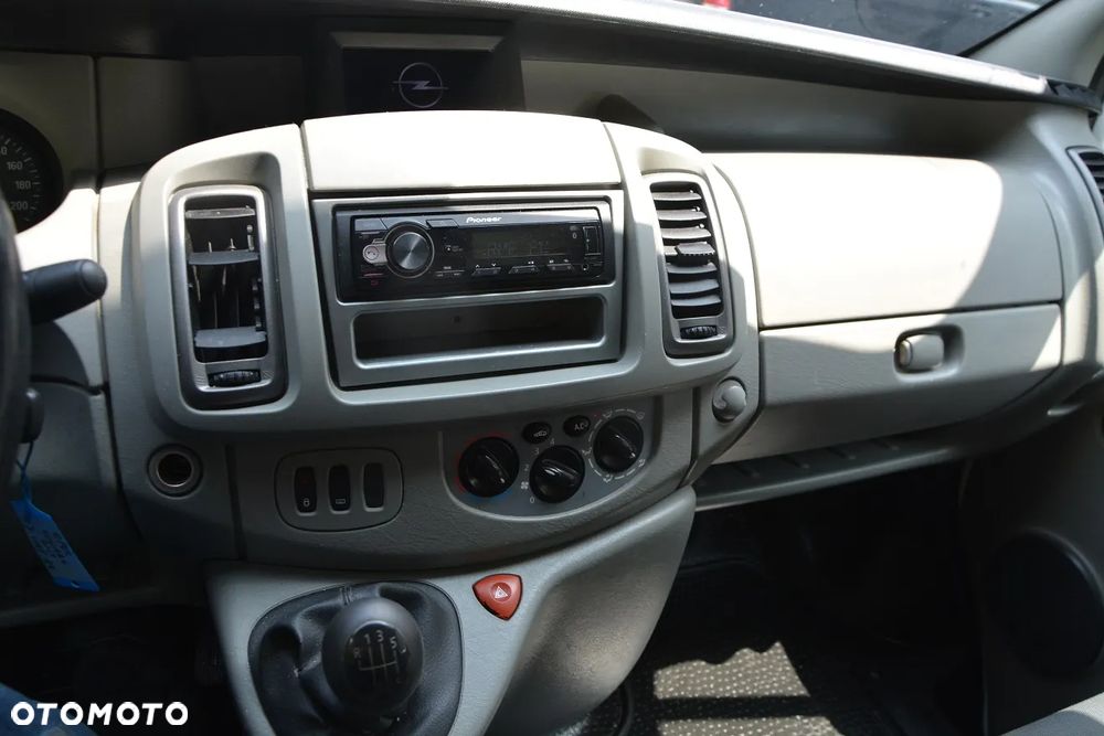 Opel Vivaro - 4
