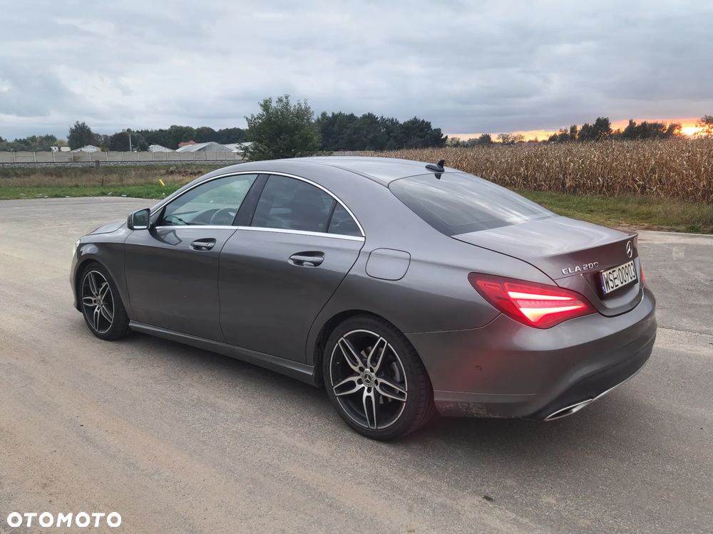 Mercedes-Benz CLA 200 7G-DCT AMG Line - 23