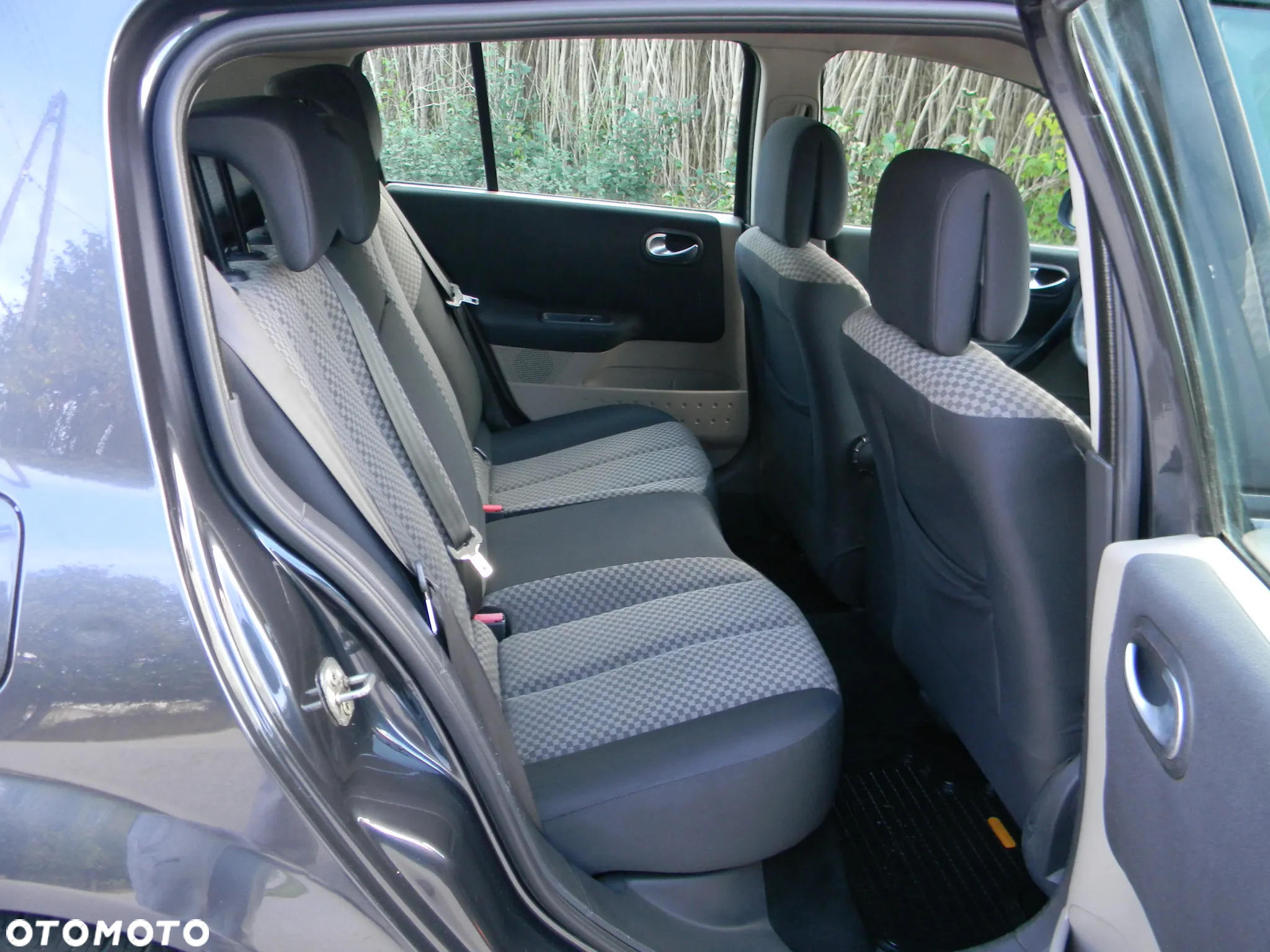 Renault Megane 1.9 dCi Exception - 23