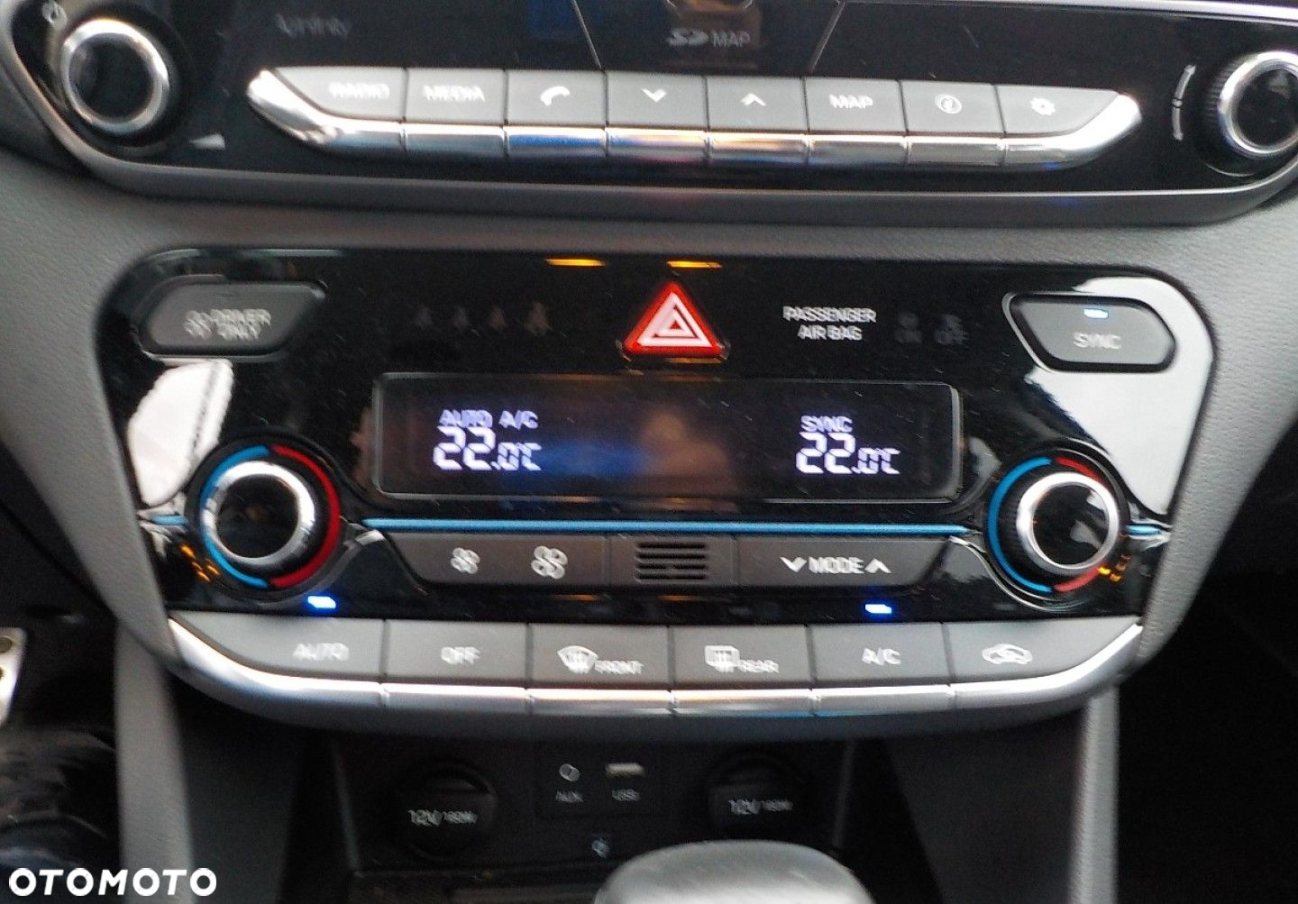 Hyundai IONIQ - 31