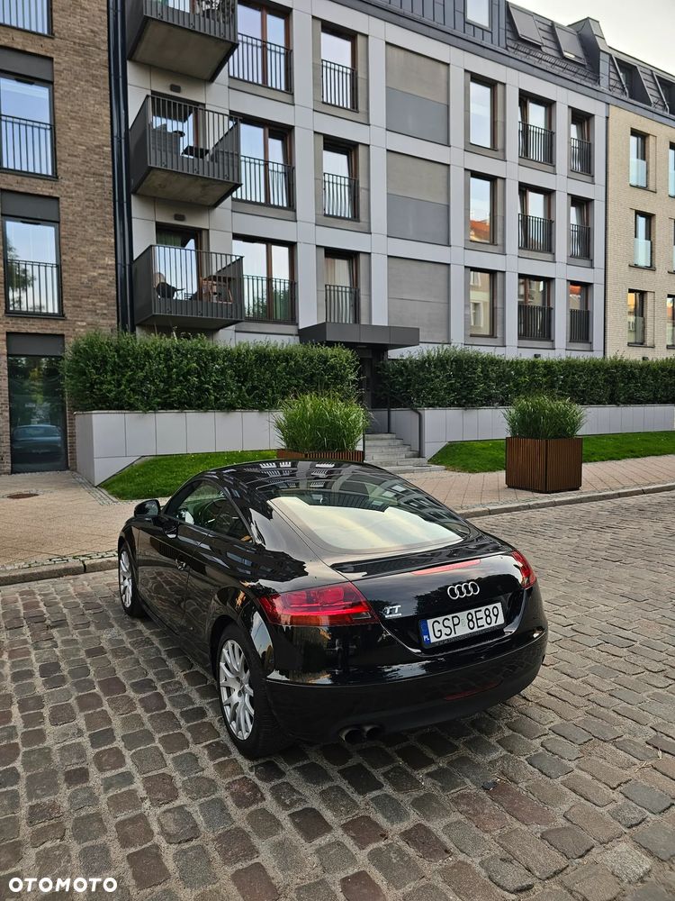 Audi TT Coupé - 4