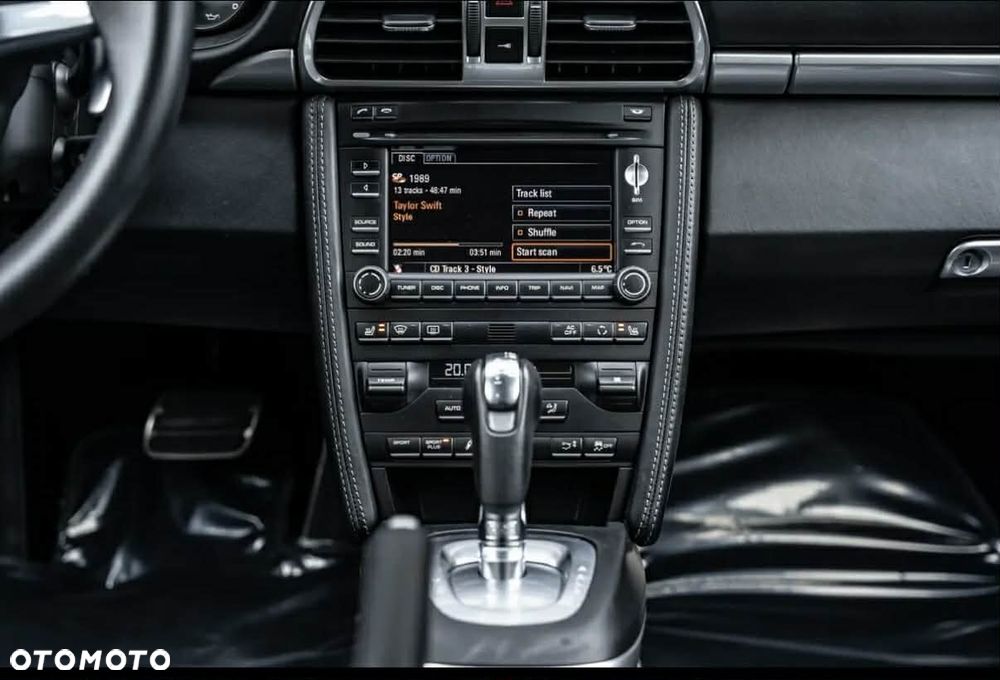 Porsche 911 Carrera PDK Black Edition - 4