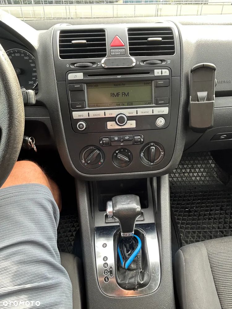 Volkswagen Golf 1.9 TDI DSG Trendline - 8