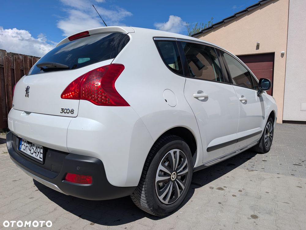 Peugeot 3008 155 THP Premium - 4