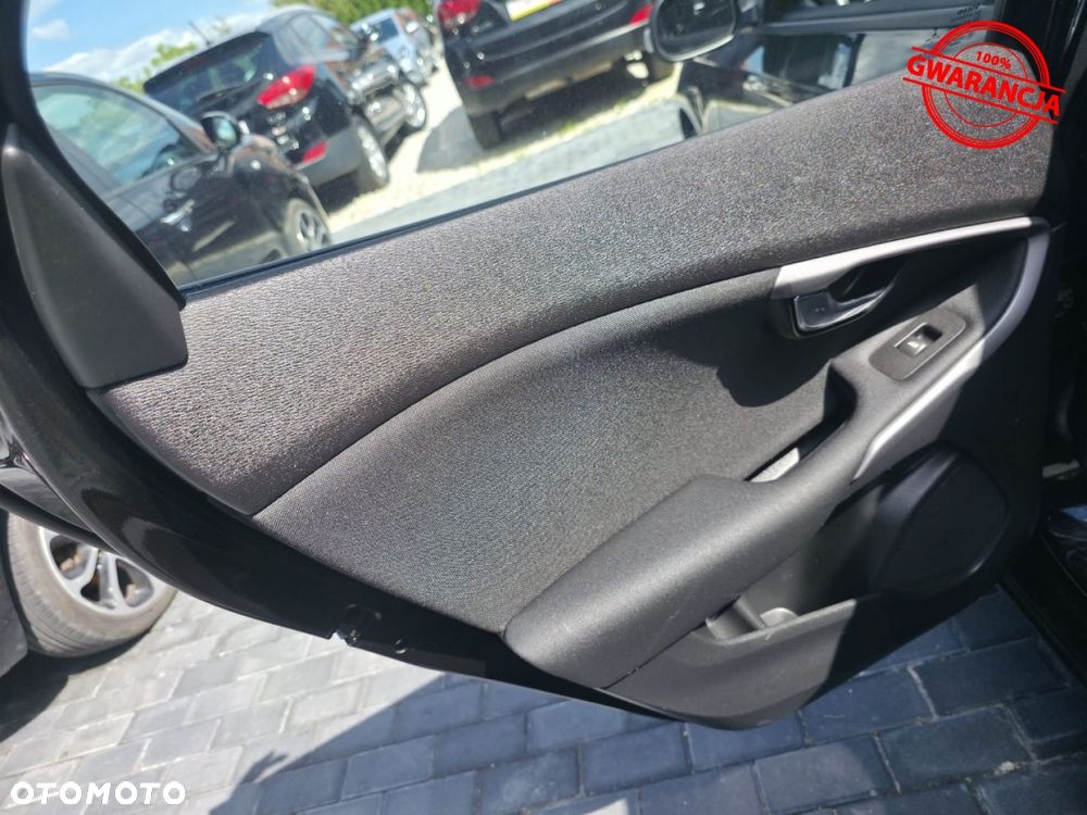 Volvo V40 D2 Drive-E R-Design Kinetic - 37