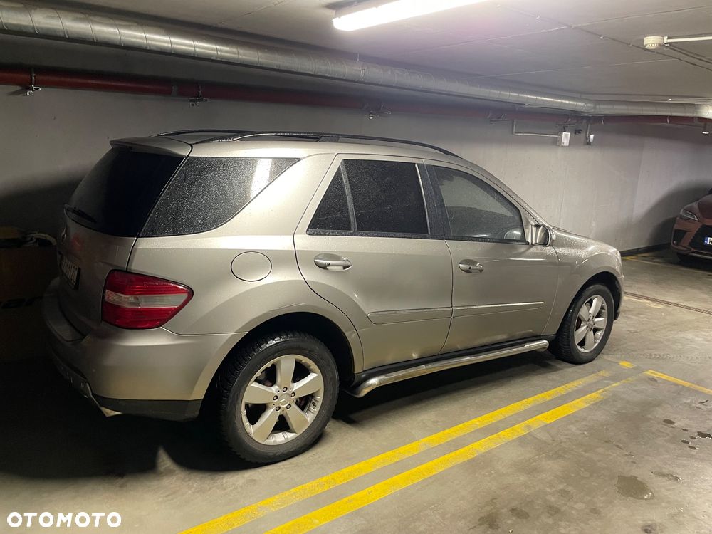 Mercedes-Benz ML 500 4-Matic - 3