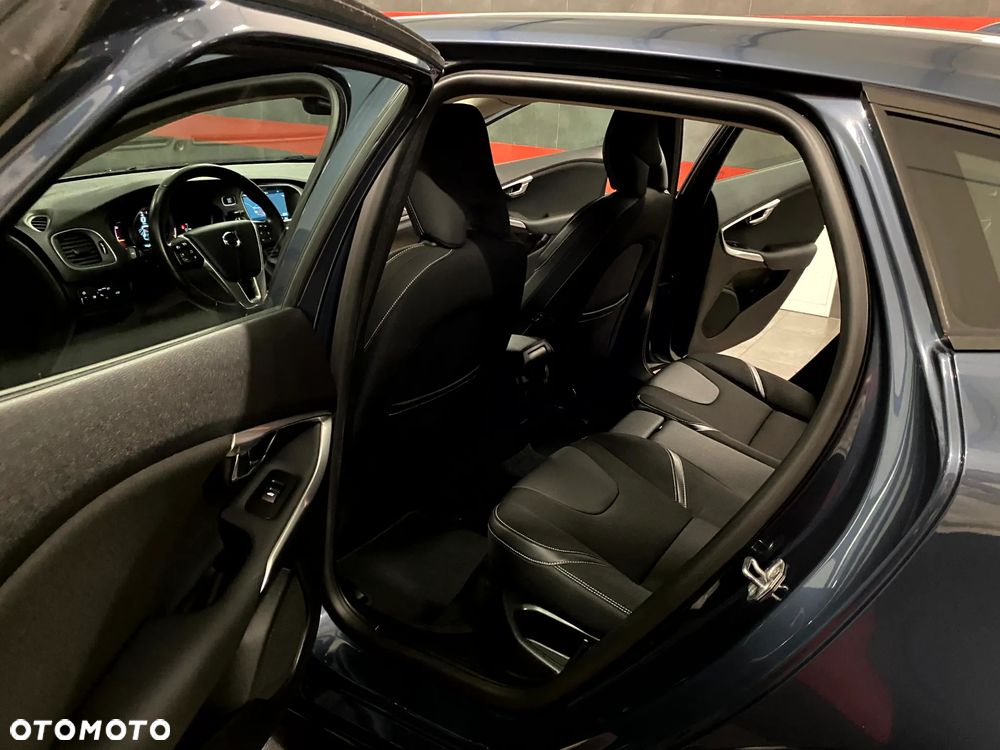 Volvo V40 T2 Drive-E Momentum - 19