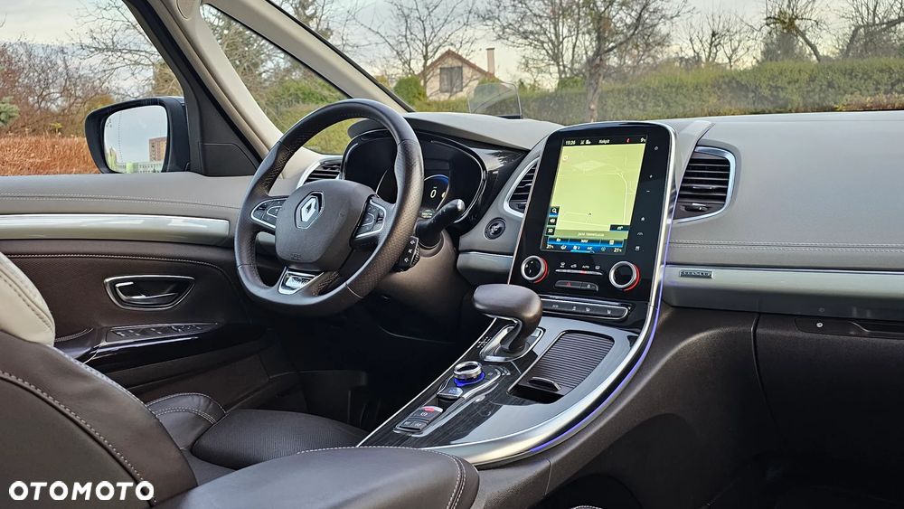 Renault Espace 1.6 dCi Energy Initiale Paris EDC - 18