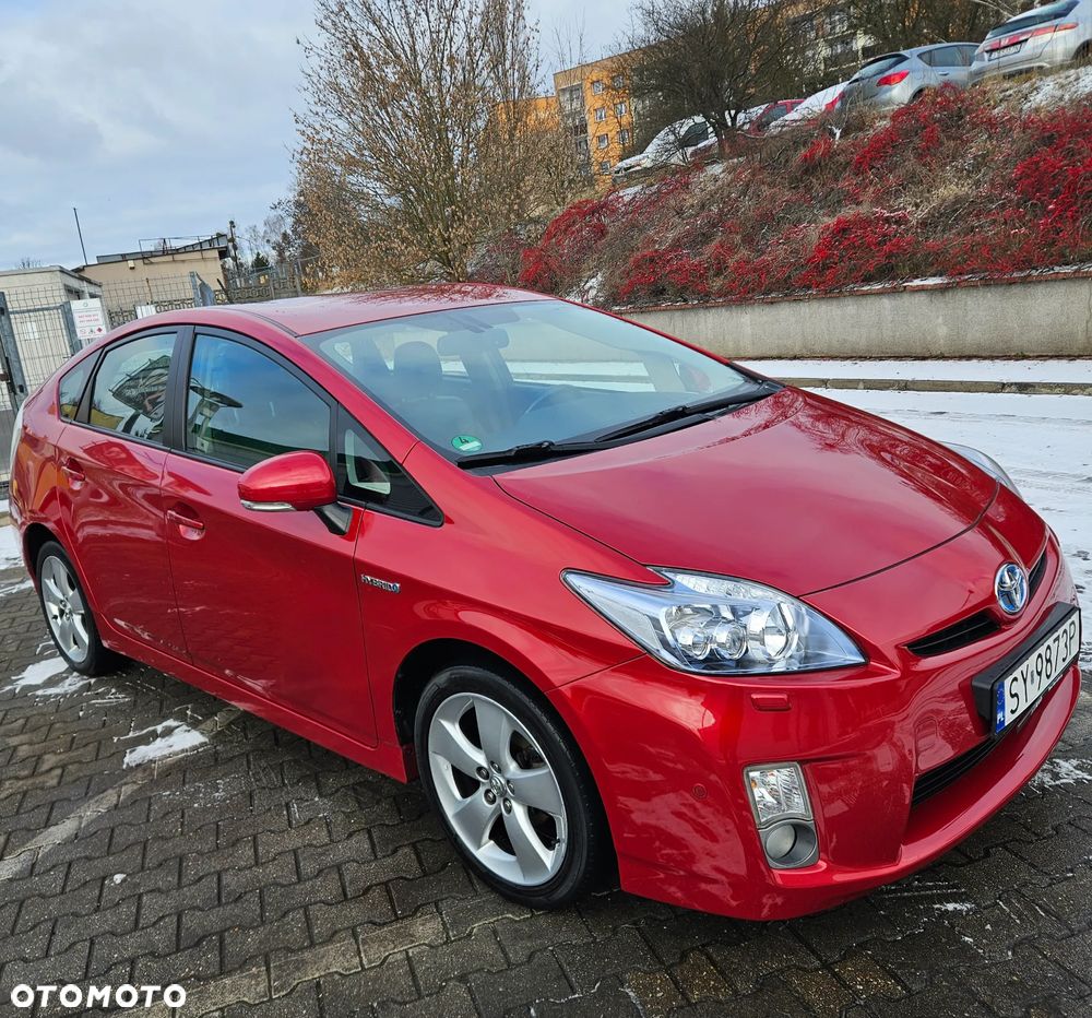 Toyota Prius (Hybrid) Executive - 2